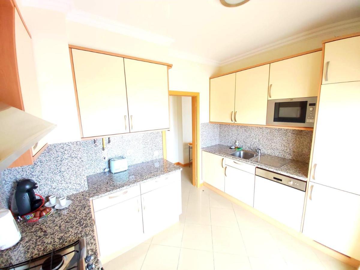 Sea View Penthouse In Albufeira Apartment Exterior photo