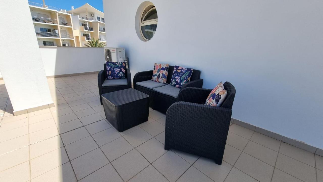 Sea View Penthouse In Albufeira Apartment Exterior photo