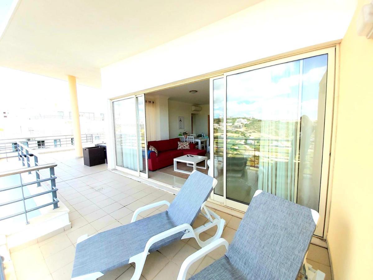 Sea View Penthouse In Albufeira Apartment Exterior photo